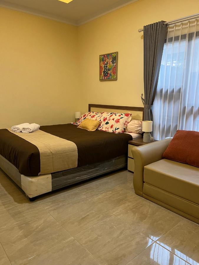 Appartement Casa Familia Syariah à Sleman  Extérieur photo